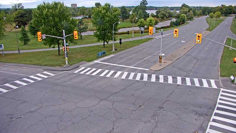 Traffic camera image at 2025-09-07 11:00:19