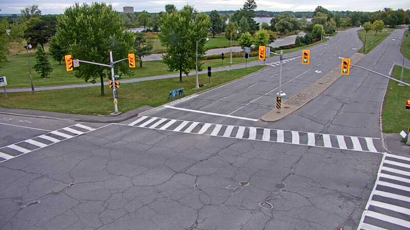 Traffic camera image at 2025-09-07 11:30:25
