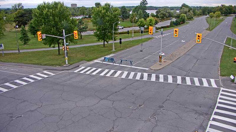 Traffic camera image at 2025-09-07 11:50:17