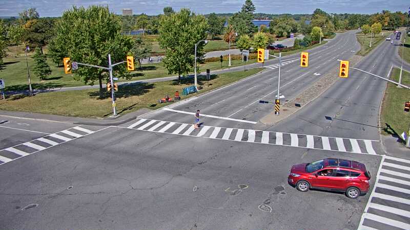 Traffic camera image at 2025-09-14 17:30:15