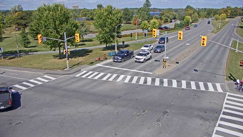 Traffic camera image at 2025-09-14 17:35:15