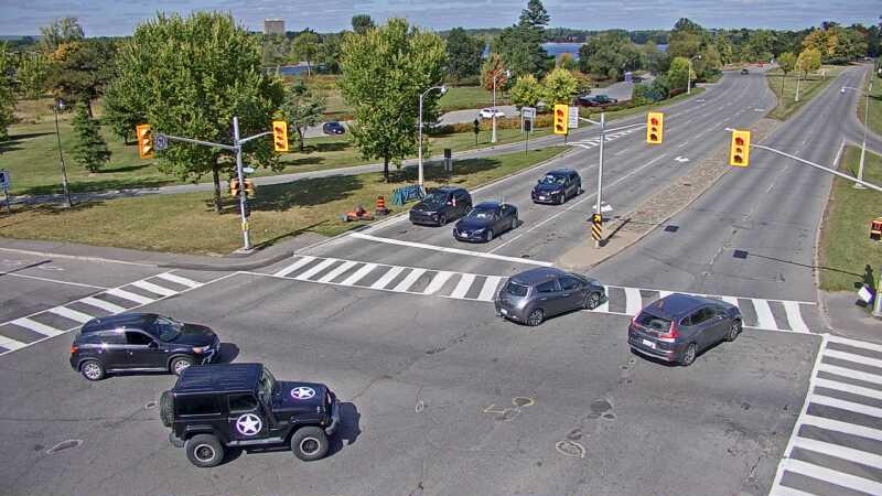 Traffic camera image at 2025-09-14 18:15:17