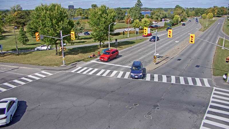 Traffic camera image at 2025-09-14 18:40:18
