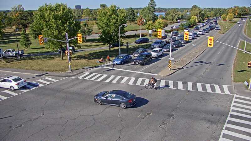 Traffic camera image at 2025-09-15 20:05:14