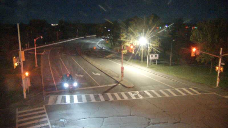 Traffic camera image at 2024-10-16 07:03:23