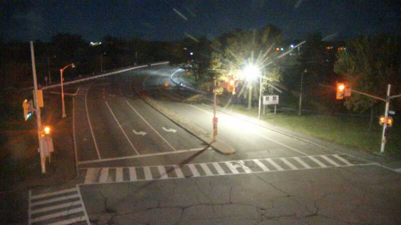 Traffic camera image at 2024-10-16 07:04:39