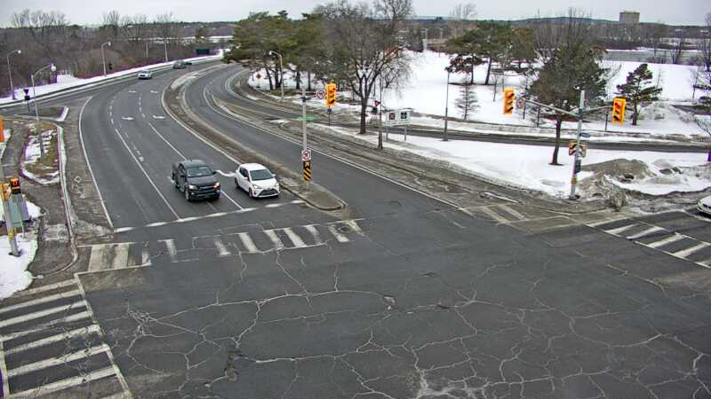 Traffic camera image at 2025-03-09 13:25:12