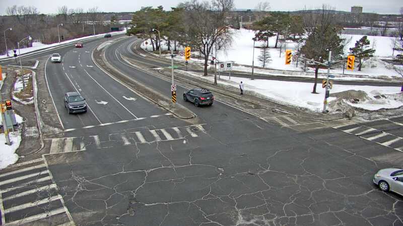 Traffic camera image at 2025-03-09 13:36:49