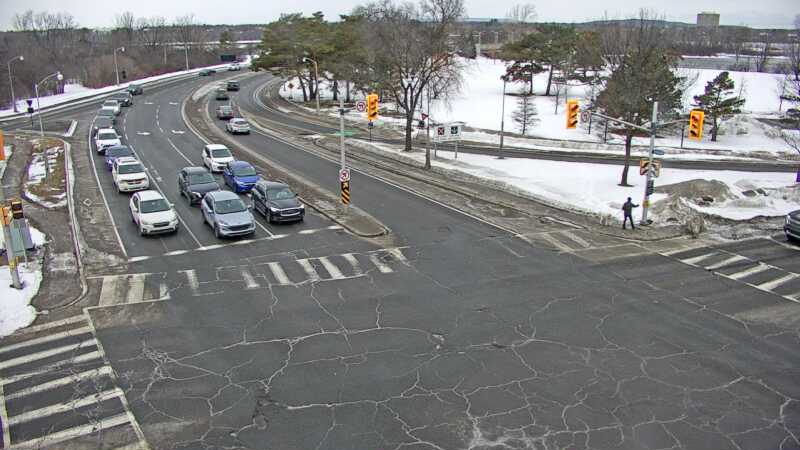 Traffic camera image at 2025-03-09 13:45:32