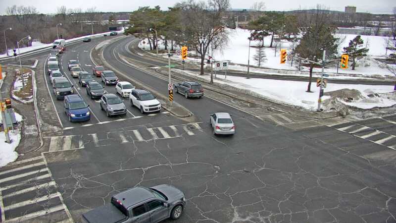 Traffic camera image at 2025-03-09 13:50:23