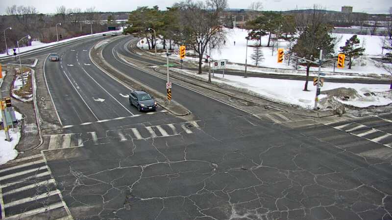 Traffic camera image at 2025-03-09 14:10:23