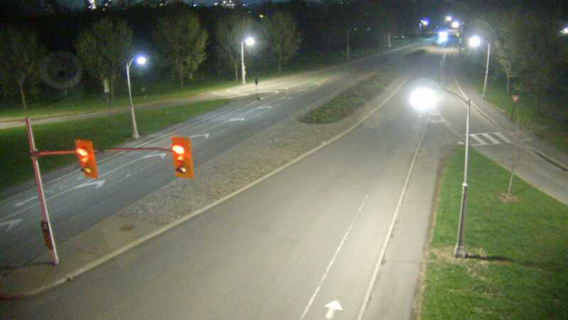 Traffic camera image at 2025-05-09 05:35:56