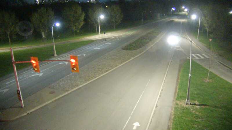Traffic camera image at 2025-05-09 05:45:14