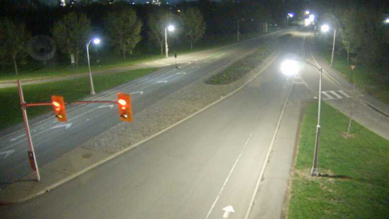 Traffic camera image at 2025-05-09 06:10:12