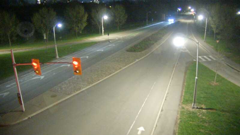 Traffic camera image at 2025-05-09 06:30:11