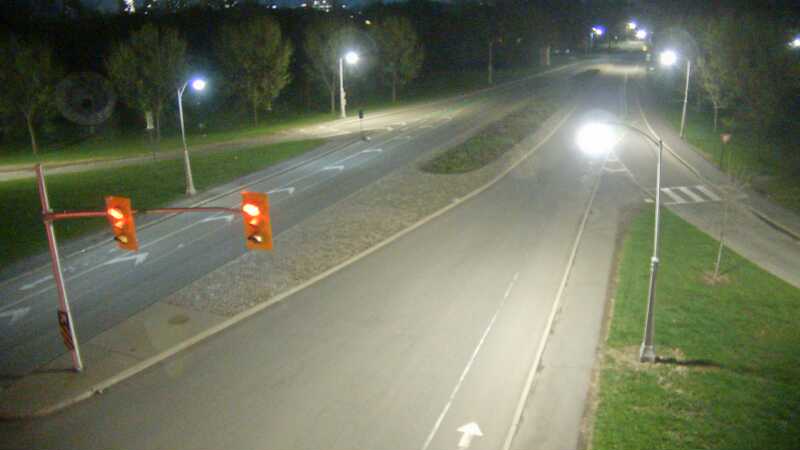 Traffic camera image at 2025-05-09 06:35:55