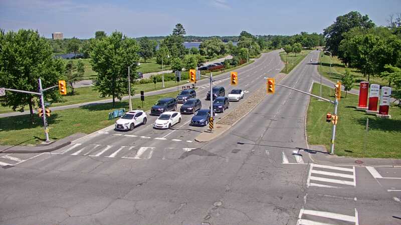 Traffic camera image at 2025-06-30 15:50:17
