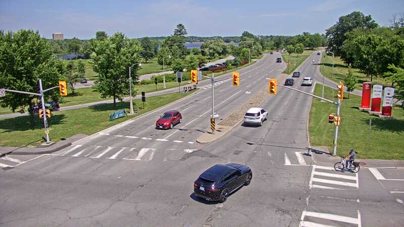 Traffic camera image at 2025-06-30 16:20:16