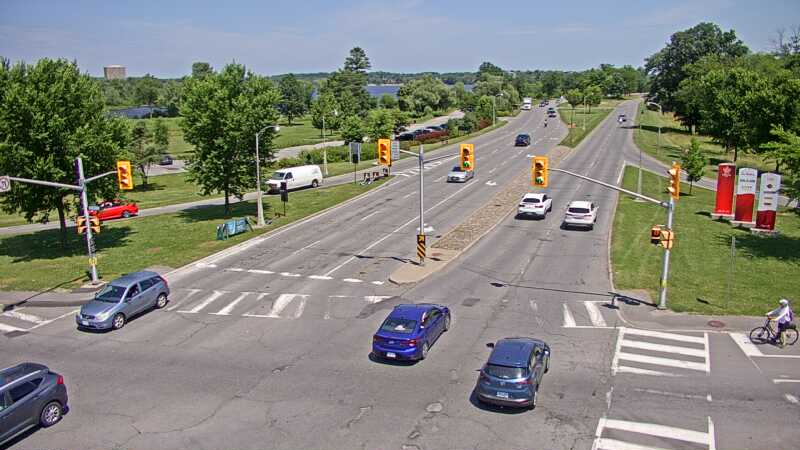 Traffic camera image at 2025-06-30 16:25:12