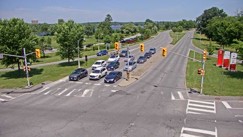 Traffic camera image at 2025-06-30 16:55:15