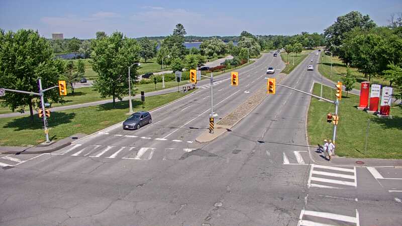 Traffic camera image at 2025-06-30 17:10:22