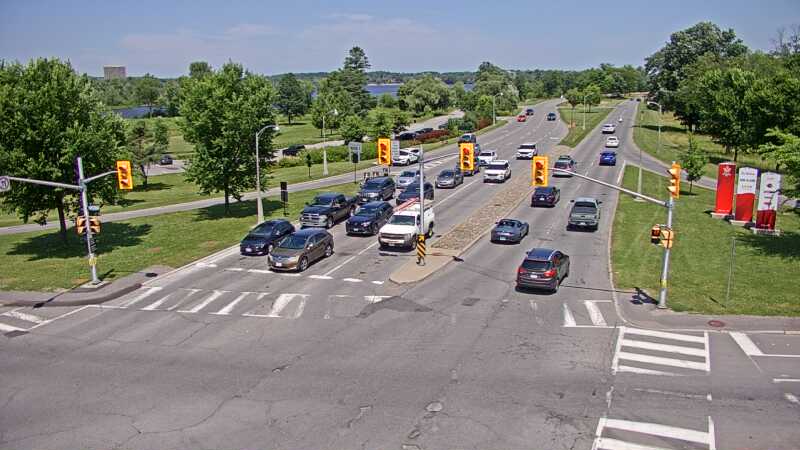 Traffic camera image at 2025-06-30 17:15:25