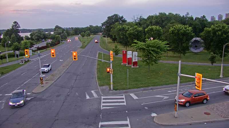 Traffic camera image at 2025-07-06 00:50:16