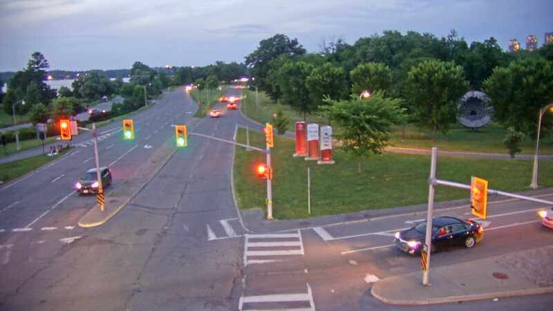 Traffic camera image at 2025-07-06 01:15:21