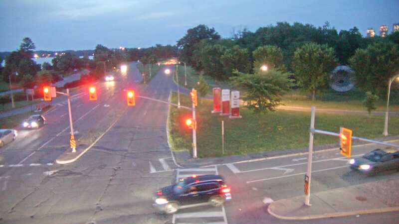 Traffic camera image at 2025-07-06 01:25:34