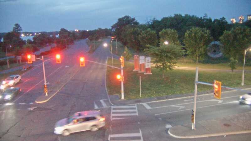 Traffic camera image at 2025-07-06 01:30:28