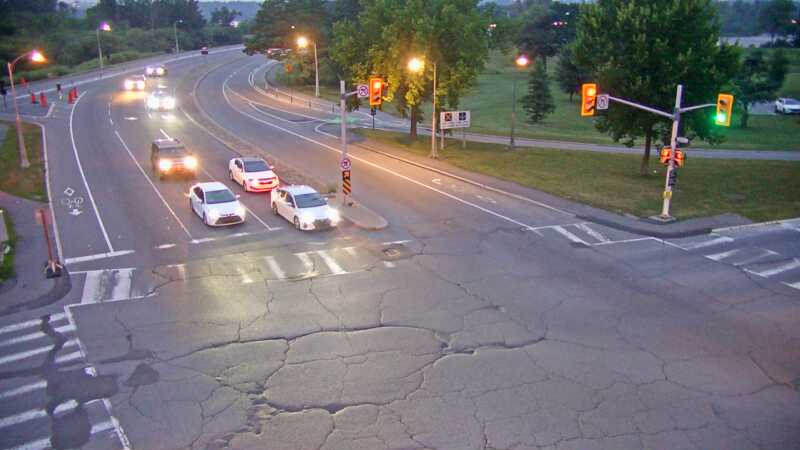 Traffic camera image at 2025-07-31 00:50:17