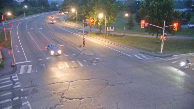 Traffic camera image at 2025-07-31 01:00:16