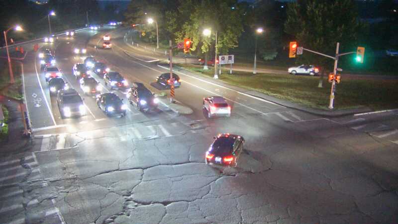 Traffic camera image at 2025-07-31 01:10:18