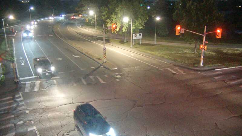 Traffic camera image at 2025-07-31 01:20:17