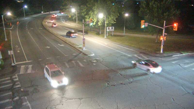 Traffic camera image at 2025-07-31 01:35:15