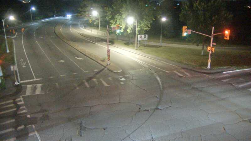 Traffic camera image at 2025-07-31 02:00:16