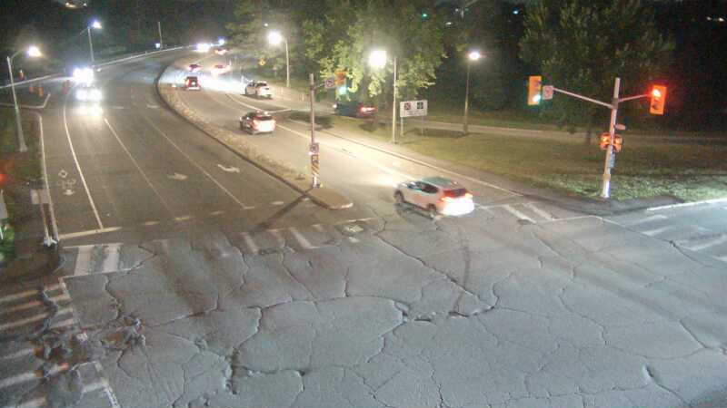 Traffic camera image at 2025-07-31 02:10:13