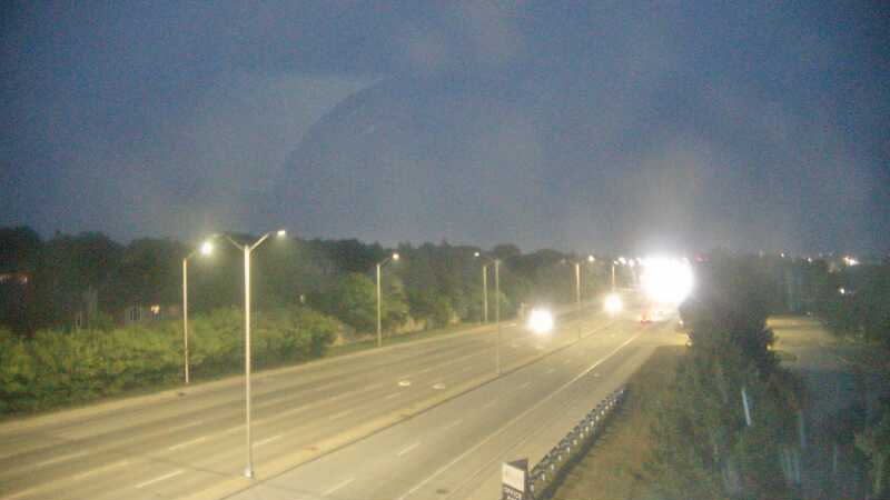 Traffic camera image at 2025-08-04 01:10:16