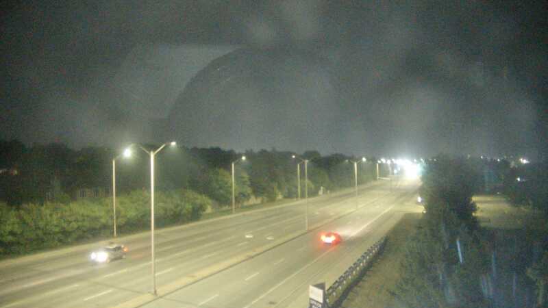 Traffic camera image at 2025-08-04 01:40:14