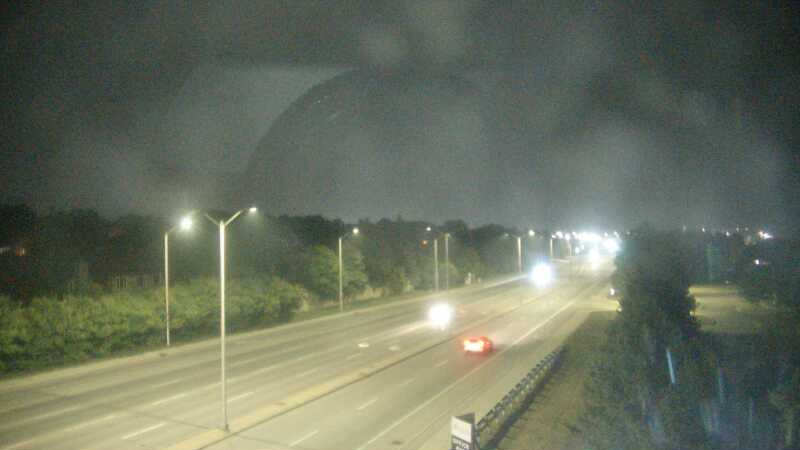 Traffic camera image at 2025-08-04 02:25:17