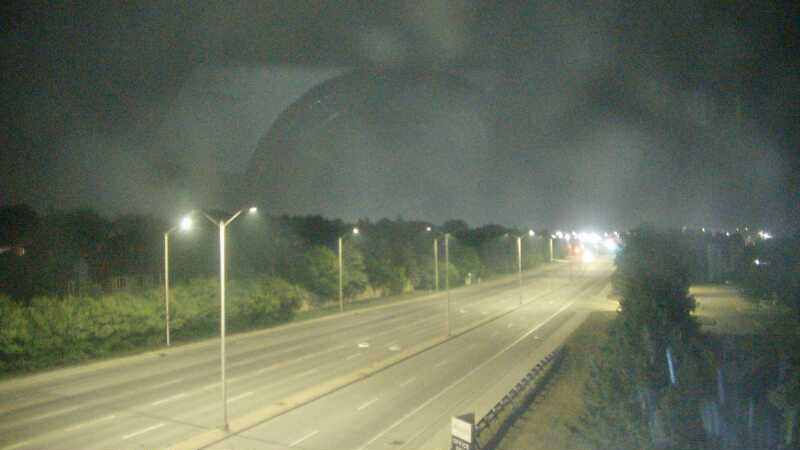Traffic camera image at 2025-08-04 02:40:14