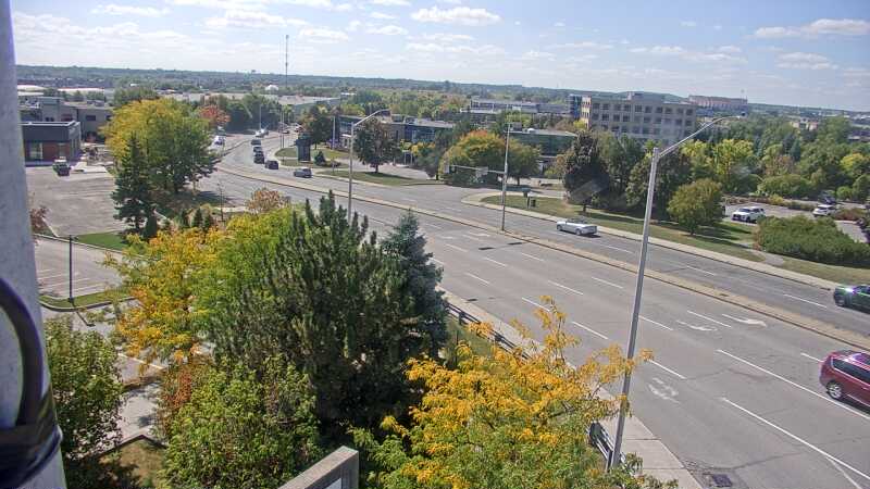 Traffic camera image at 2025-09-14 17:35:15