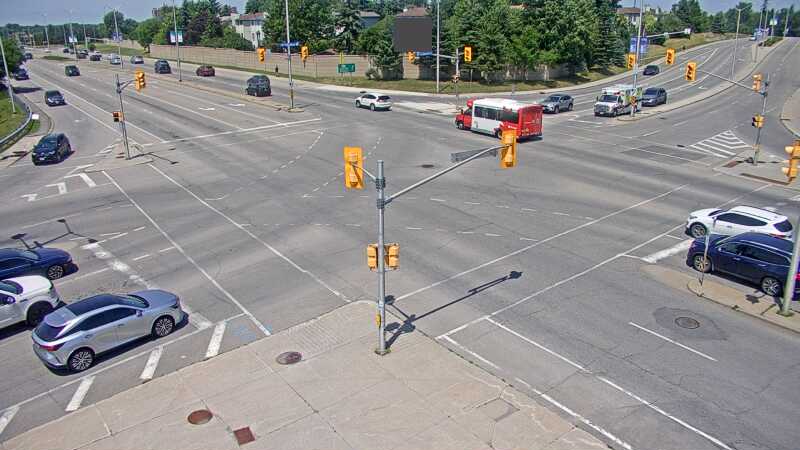 Traffic camera image at 2025-06-30 17:36:51