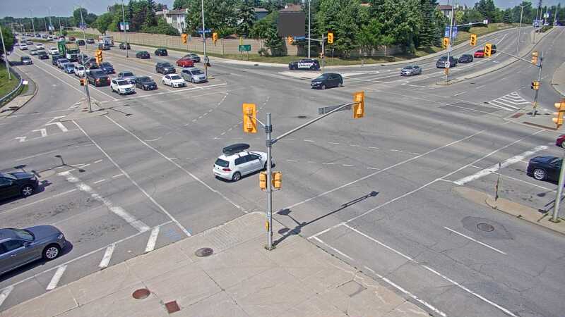 Traffic camera image at 2025-06-30 18:00:17