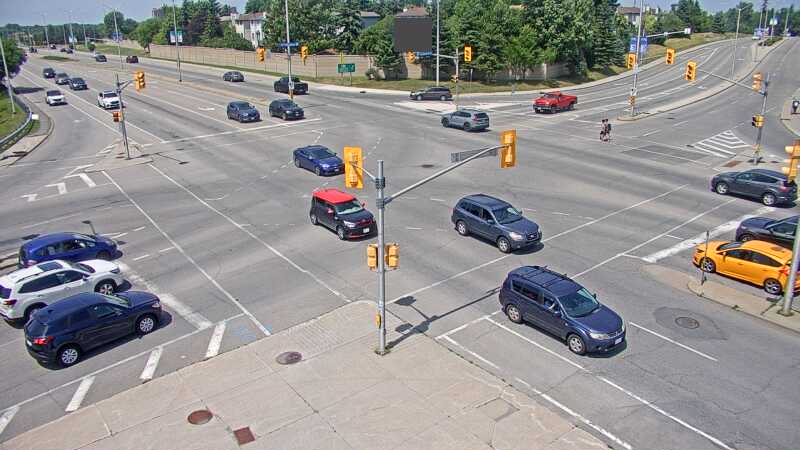 Traffic camera image at 2025-06-30 18:05:17