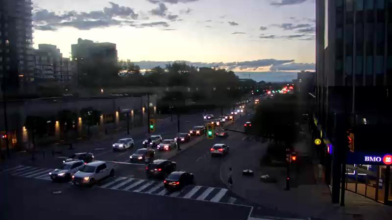 Traffic camera image at 2025-08-25 00:05:18