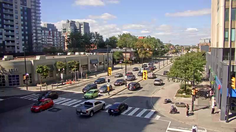 Traffic camera image at 2025-09-14 17:15:18
