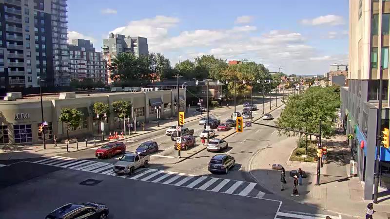 Traffic camera image at 2025-09-14 17:35:15