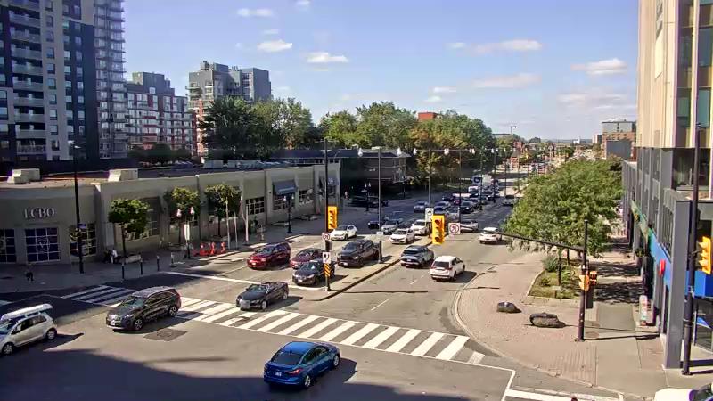 Traffic camera image at 2025-09-14 18:35:16