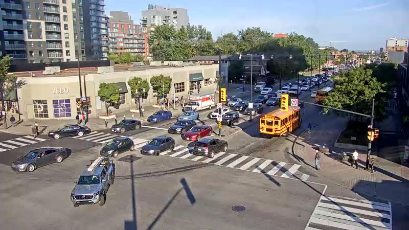 Traffic camera image at 2025-09-18 12:35:17